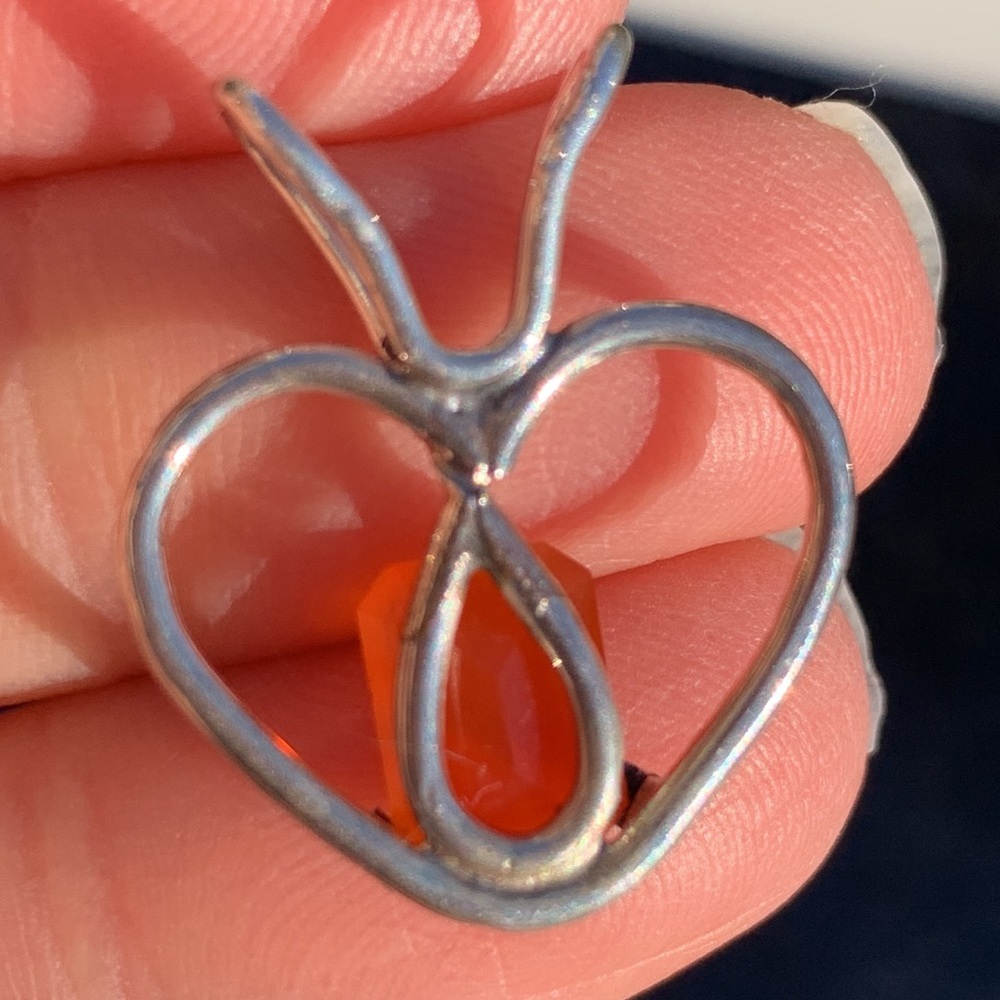 Hand-crafted Mexican Jelly Fire Opal 925 Sterling Silver Pendant - Picture 7 of 17